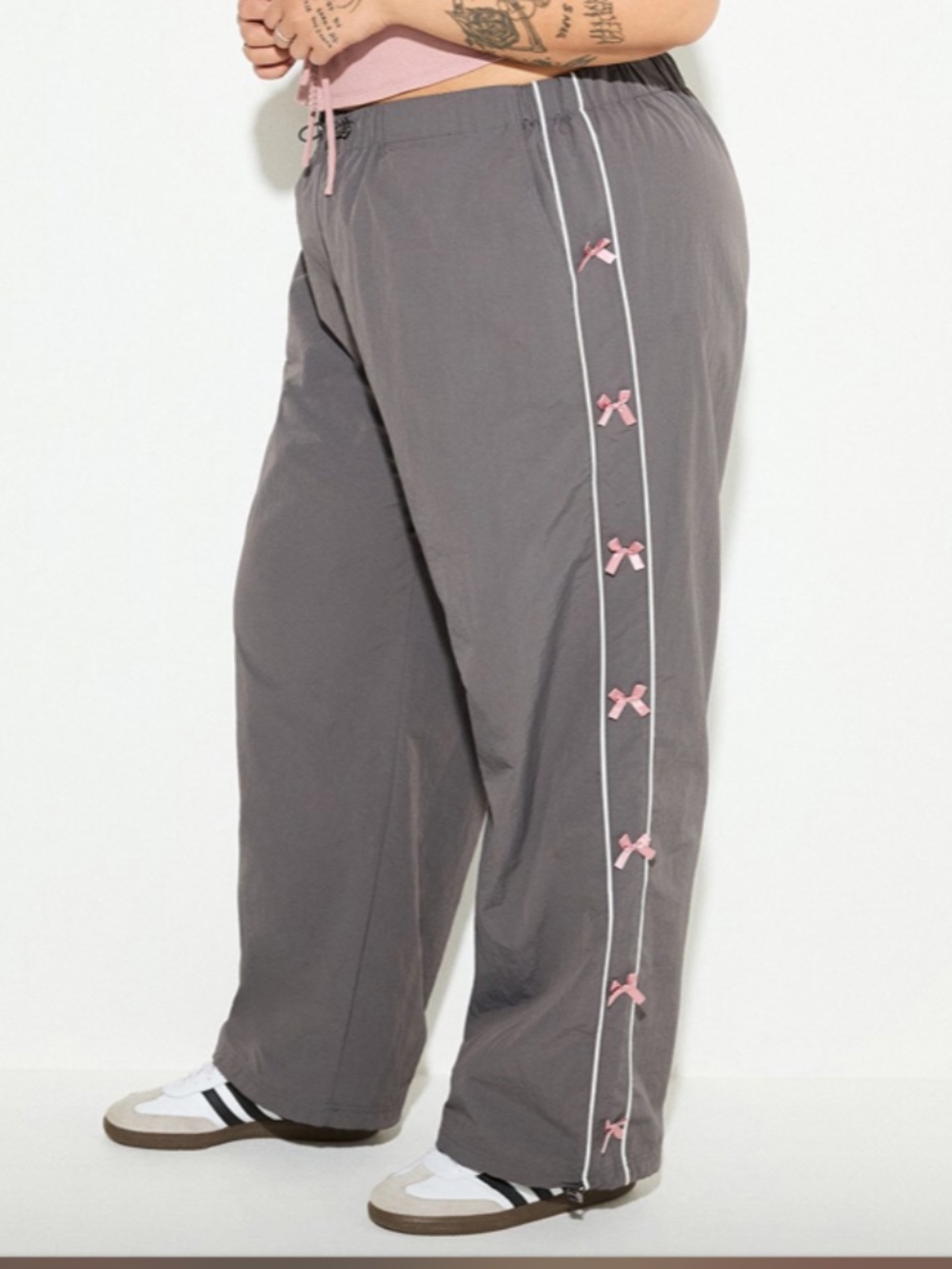 Torrid LoveSick Side-Bows Track Pants size 2 - Picture 5 of 5